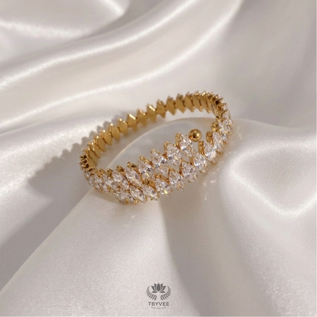 Aurea Rhombus Water Drop Bracelet